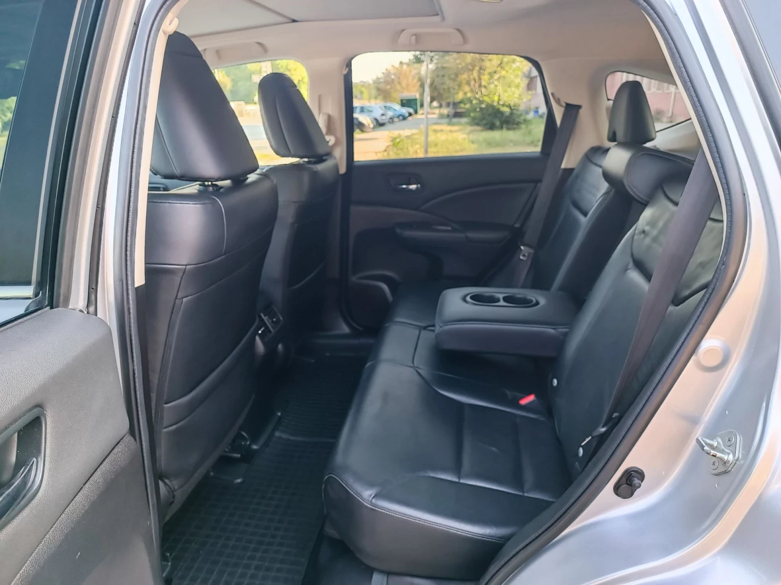 Honda Cr-v 2.0i-155кс-ШВЕЙЦАРИЯ-АВТОМАТ-4Х4-KEYLESS-NAVI, снимка 10 - Автомобили и джипове - 55908212