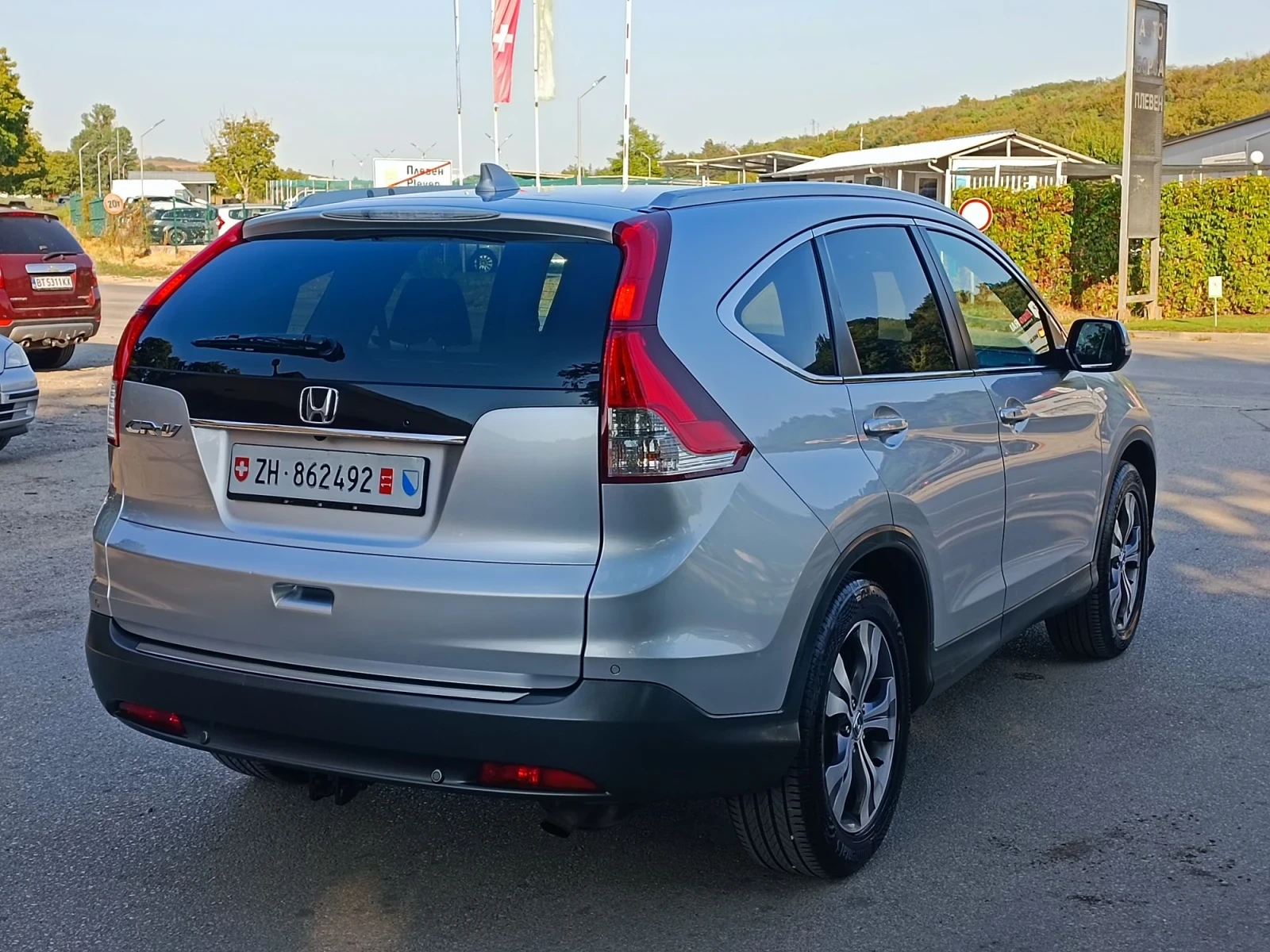 Honda Cr-v 2.0i-155кс-ШВЕЙЦАРИЯ-АВТОМАТ-4Х4-KEYLESS-NAVI, снимка 3 - Автомобили и джипове - 55908212