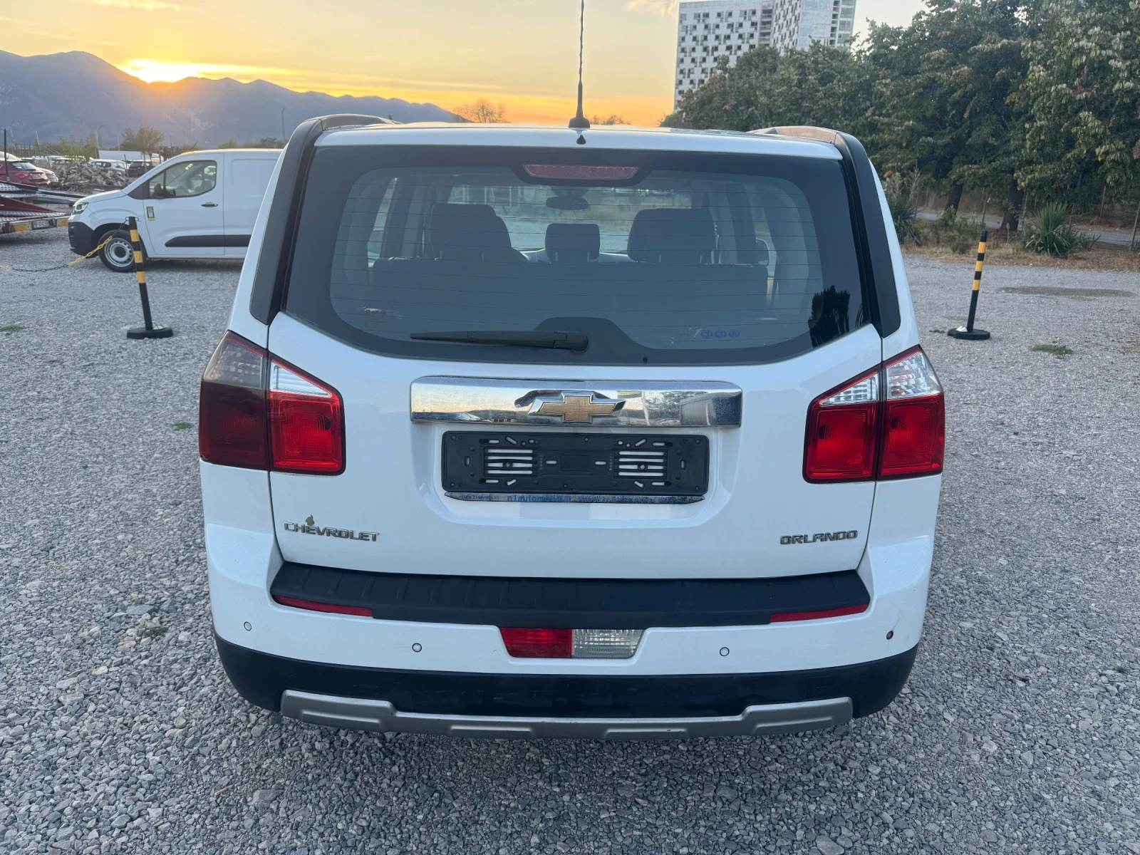 Chevrolet Orlando 2.0d-7 места, снимка 5 - Автомобили и джипове - 56220788