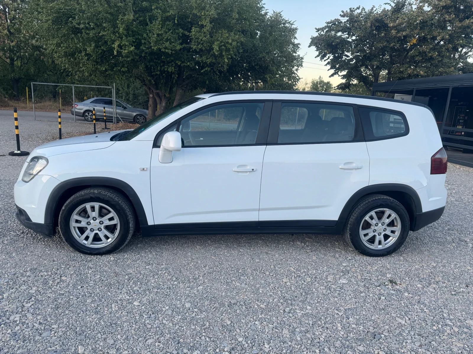 Chevrolet Orlando 2.0d-7 места, снимка 3 - Автомобили и джипове - 56220788