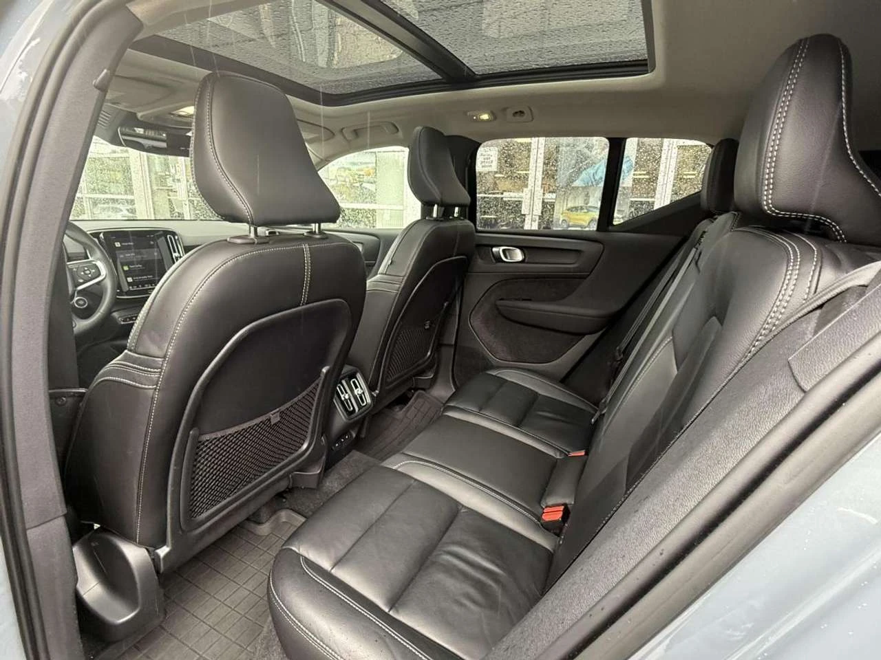 Volvo XC40 B5 AWD Plus Dark Theme, снимка 9 - Автомобили и джипове - 56528213