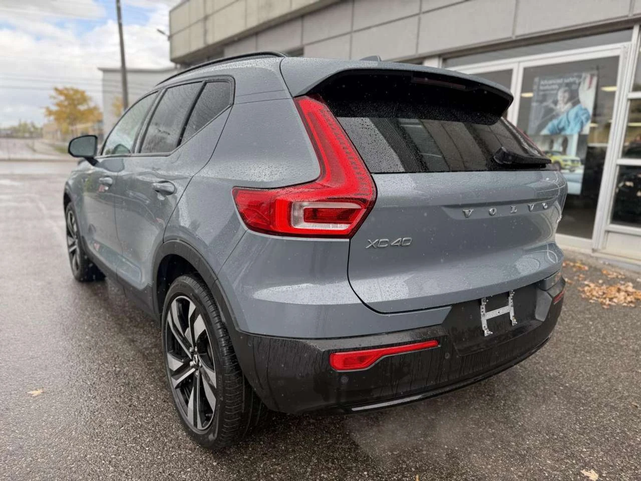 Volvo XC40 B5 AWD Plus Dark Theme, снимка 5 - Автомобили и джипове - 56528213
