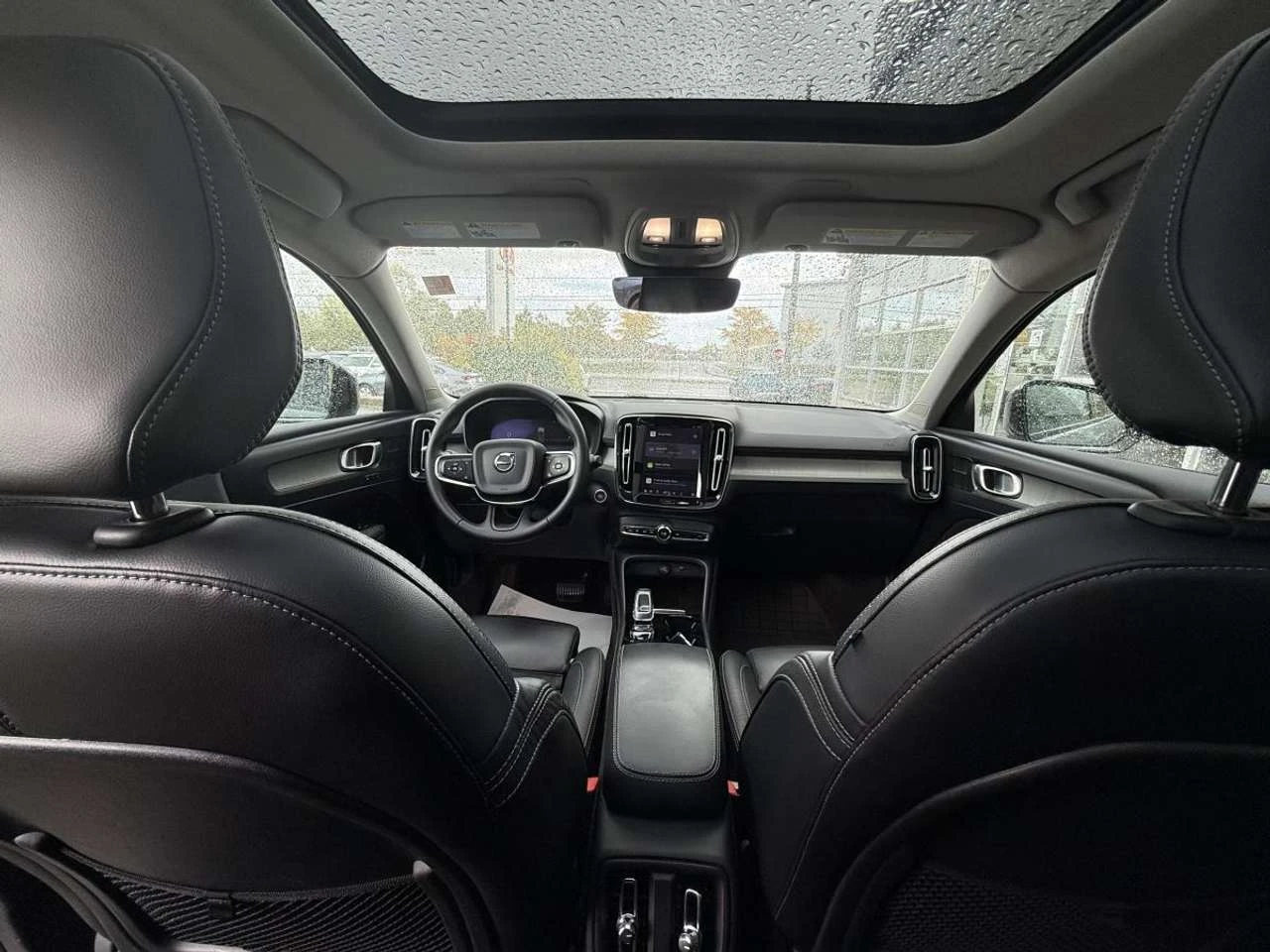 Volvo XC40 B5 AWD Plus Dark Theme, снимка 15 - Автомобили и джипове - 56528213