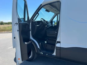 Iveco Daily 35S14 L2H2 140KC ЕВРО 6C ZF-АВТ. ПЕРФЕКТЕН, снимка 10