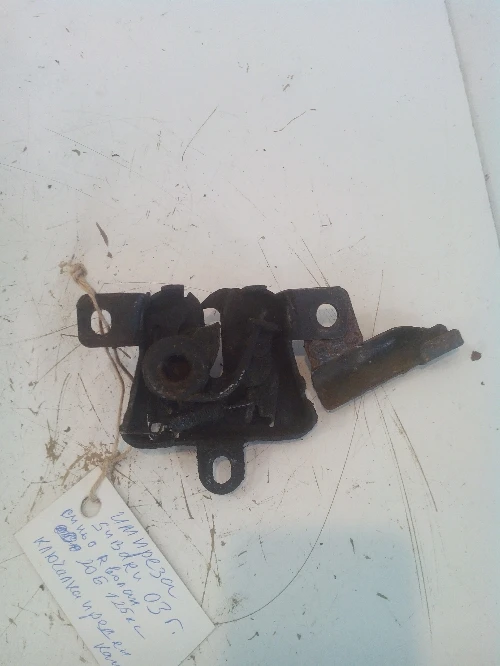 Ключалка преден капак Субару Импреза