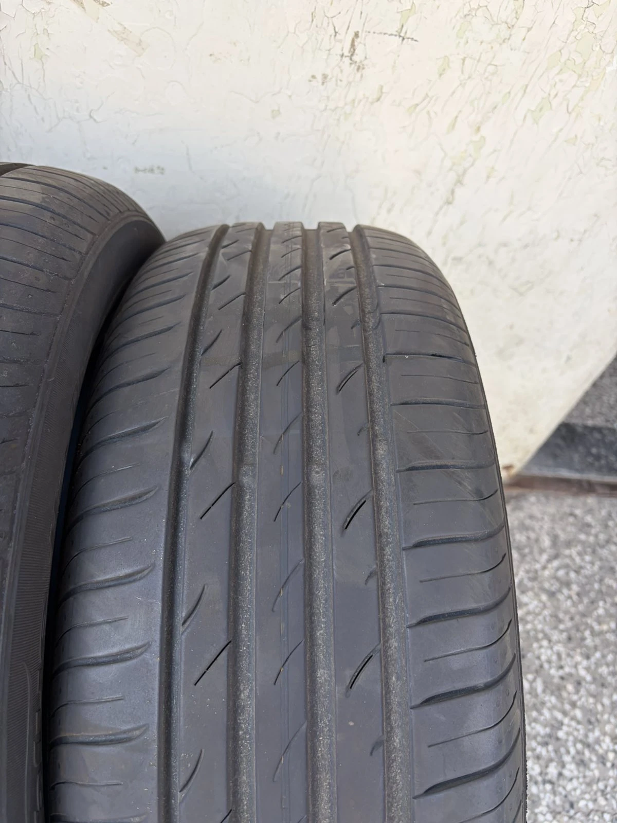 Гуми Летни 205/55R16, снимка 4 - Гуми и джанти - 54335131