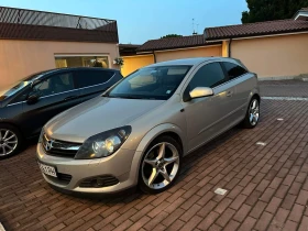 Opel Astra GTC, снимка 1