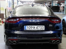 Kia Stinger 3.3 GT AWD* DISTRONIC* KRELL* 360* ХЕДЪП* ОБДУХ* , снимка 3
