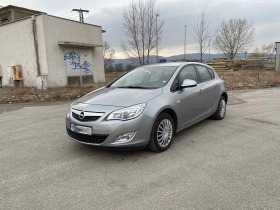 Opel Astra 1.7 CDTI, снимка 15 - Автомобили и джипове - 44350452