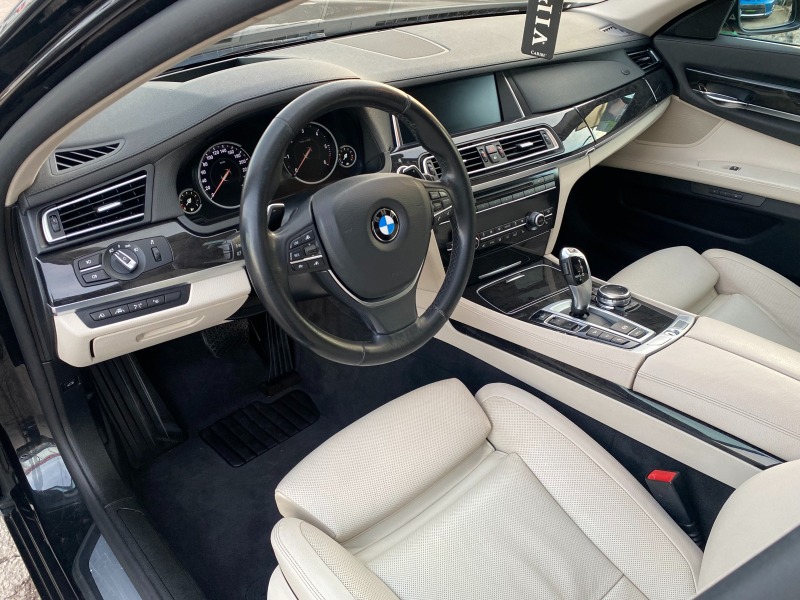 BMW 730 XD/FULL/ШВЕЙЦАРИЯ, снимка 12 - Автомобили и джипове - 40854495