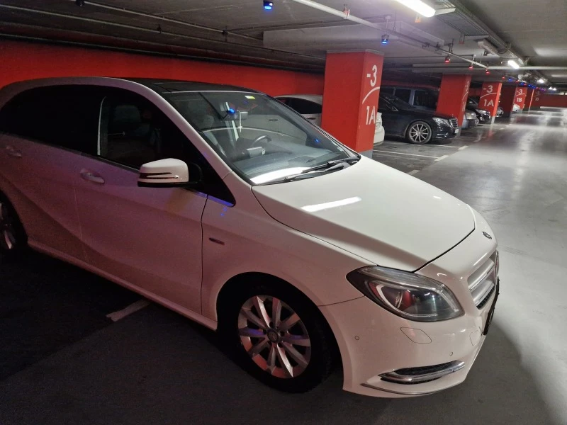 Mercedes-Benz B 180 CDI, снимка 10 - Автомобили и джипове - 47005941