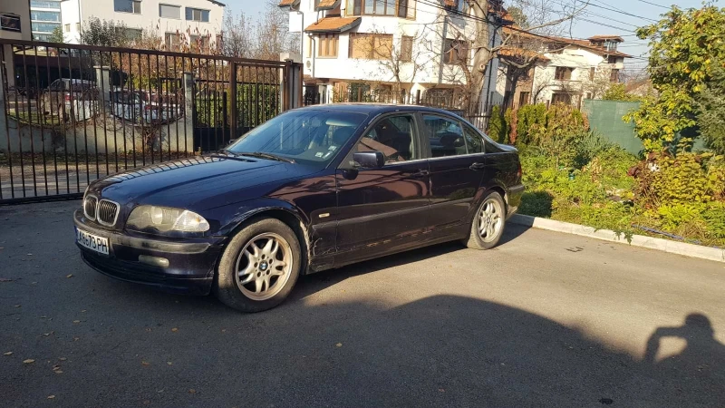 BMW 323 i, снимка 3 - Автомобили и джипове - 48003753