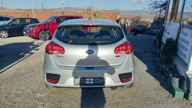 Kia Ceed 1.6CRDi-80000km.= Evro6, снимка 4 - Автомобили и джипове - 48132248