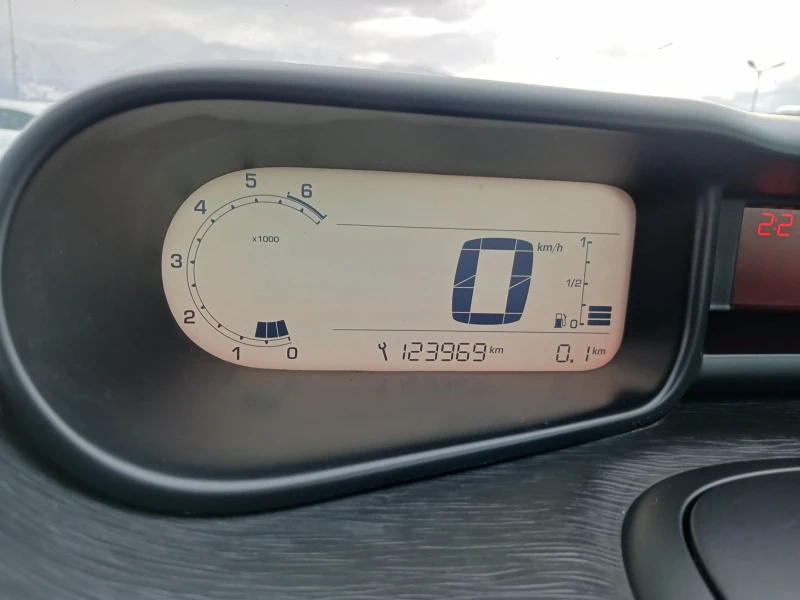 Citroen C3 Picasso 1.2 i euro6, снимка 12 - Автомобили и джипове - 48466295