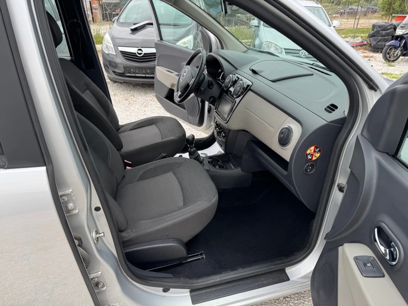Dacia Lodgy 1.5DCI-NAVI-KAMERA-7-MESTA, снимка 14 - Автомобили и джипове - 50442416
