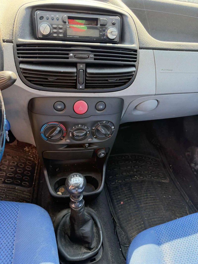 Fiat Punto, снимка 6 - Автомобили и джипове - 51902903