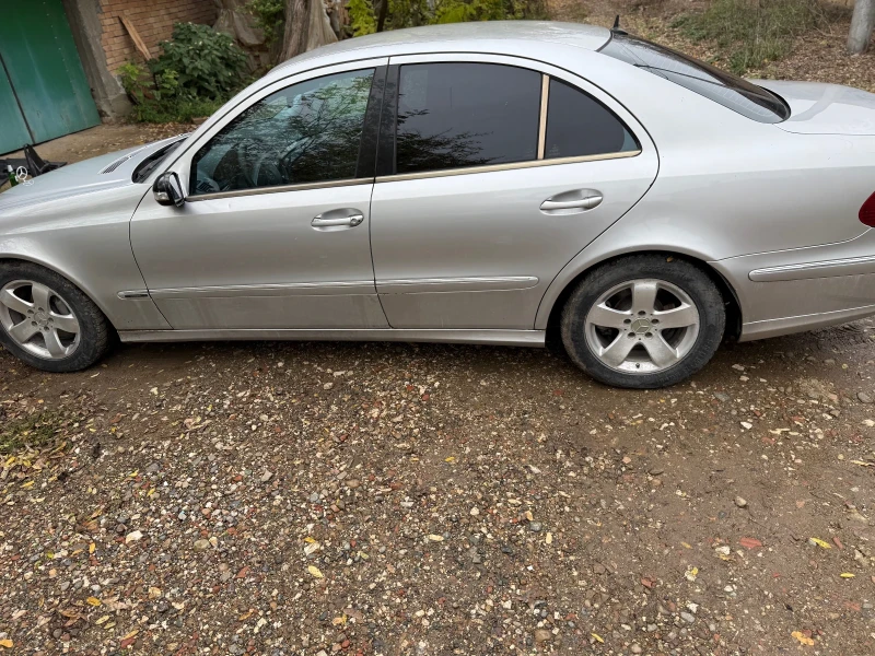 Mercedes-Benz E 320, снимка 6 - Автомобили и джипове - 52353406