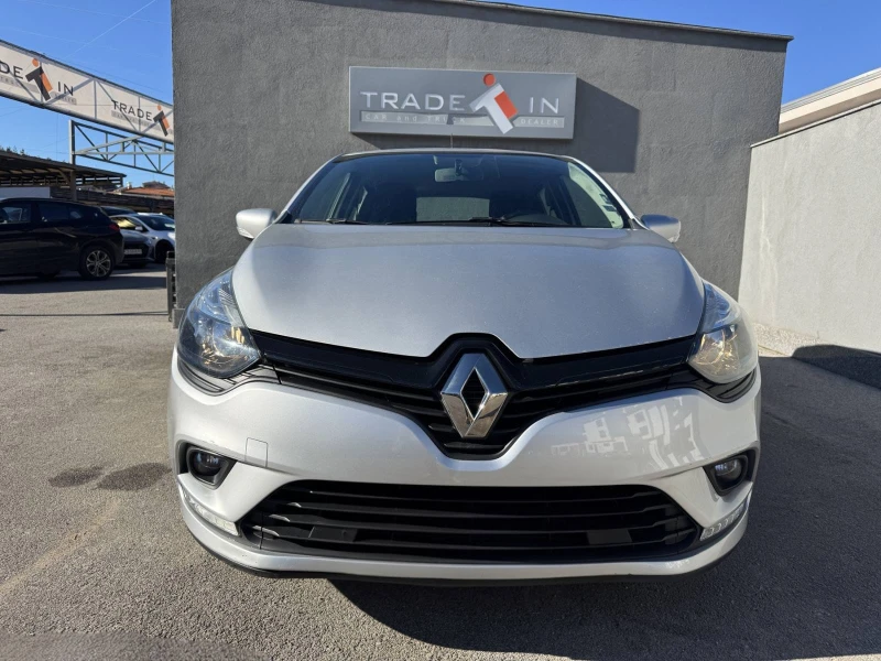 Renault Clio 0.9 TCe, снимка 2 - Автомобили и джипове - 52771901