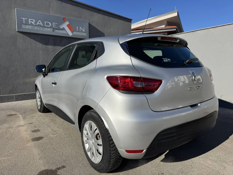 Renault Clio 0.9 TCe, снимка 6 - Автомобили и джипове - 52771901