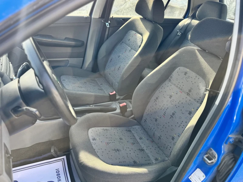 Skoda Fabia 1.2 HTP, снимка 7 - Автомобили и джипове - 52855959