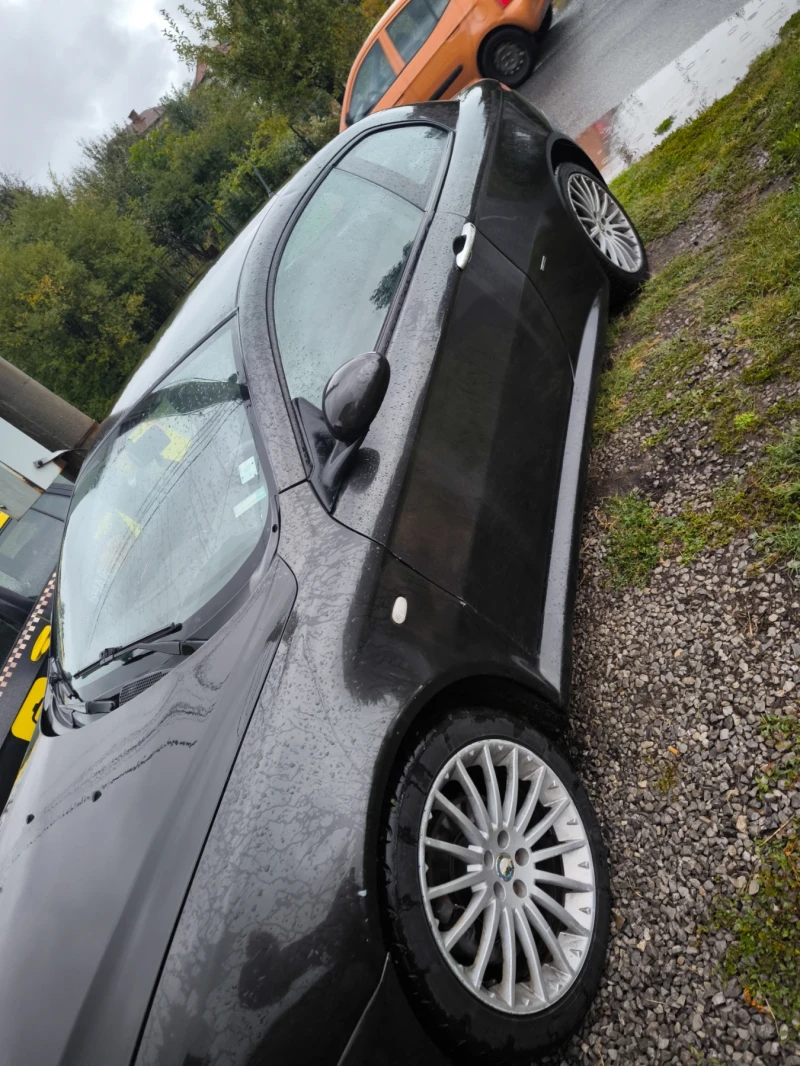 Alfa Romeo Gt 1.9, снимка 2 - Автомобили и джипове - 53011096