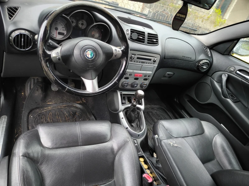 Alfa Romeo Gt 1.9, снимка 7 - Автомобили и джипове - 53011096