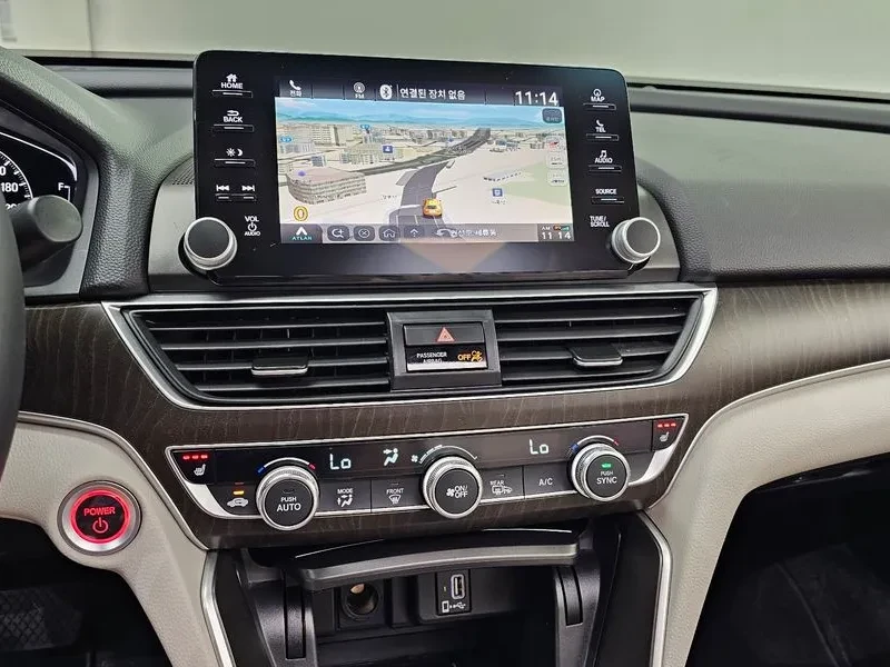 Honda Accord 2.0 Hybrid Ex-L, снимка 14 - Автомобили и джипове - 55700322
