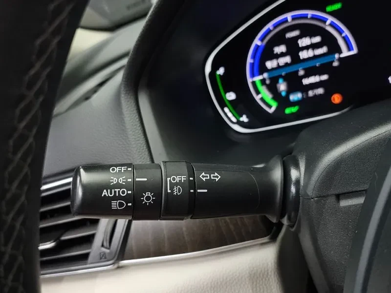 Honda Accord 2.0 Hybrid Ex-L, снимка 16 - Автомобили и джипове - 55700322