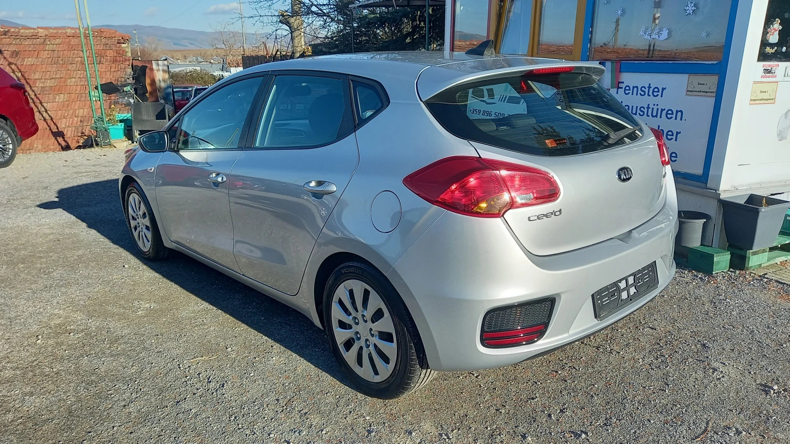 Kia Ceed 1.6CRDi-80000km.= Evro6 - изображение 3