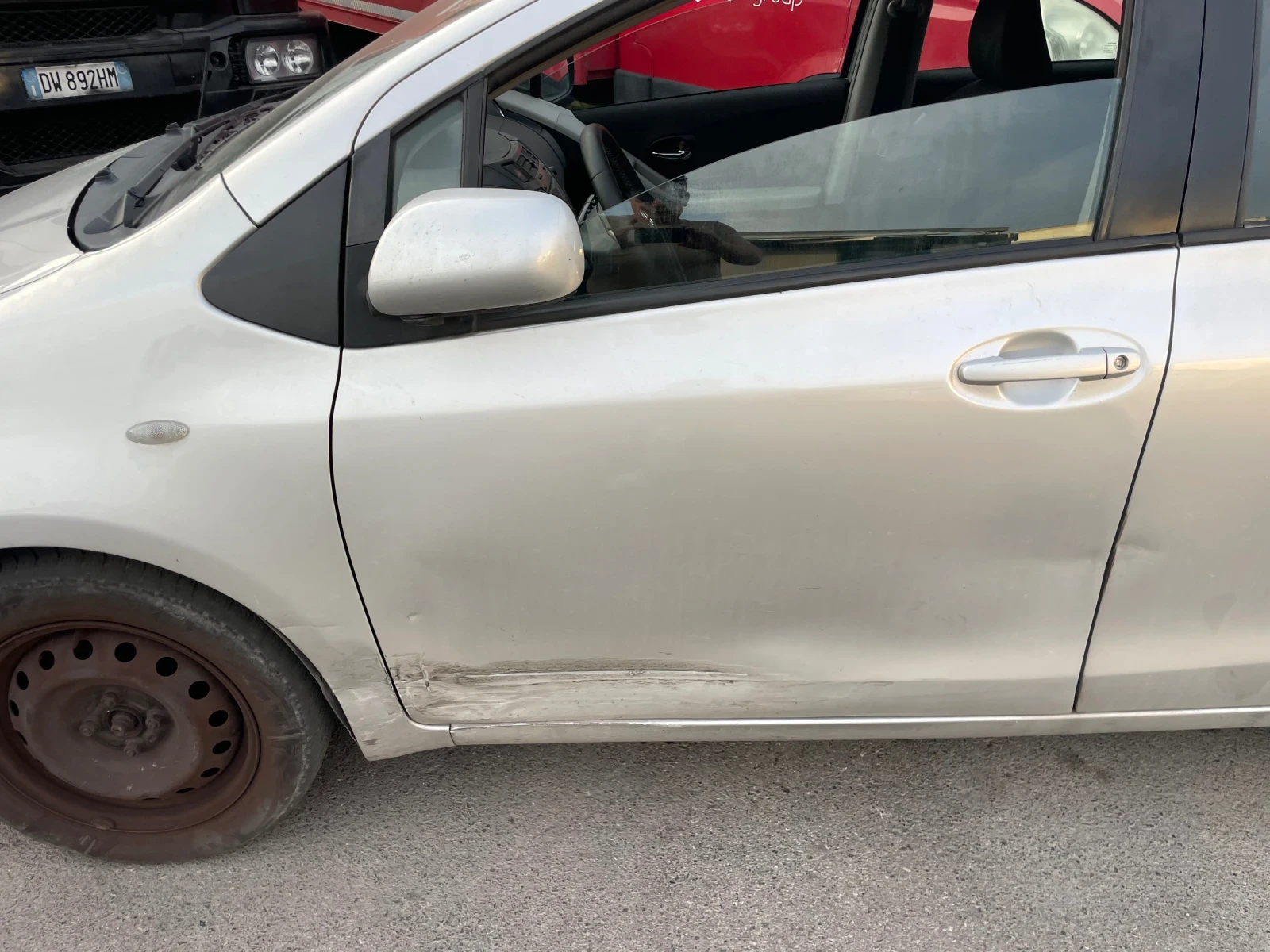 Toyota Yaris 1.4 D4D 90 cv FACELIFT 2011 ИТАЛИЯ - изображение 5