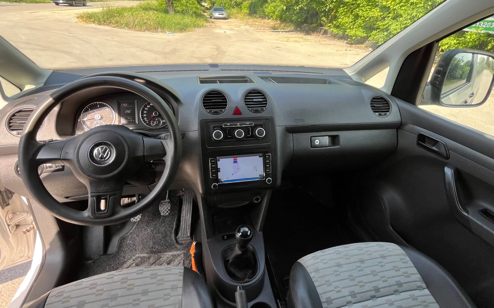 VW Caddy 1.6 TDI КЛИМАТИК - изображение 10
