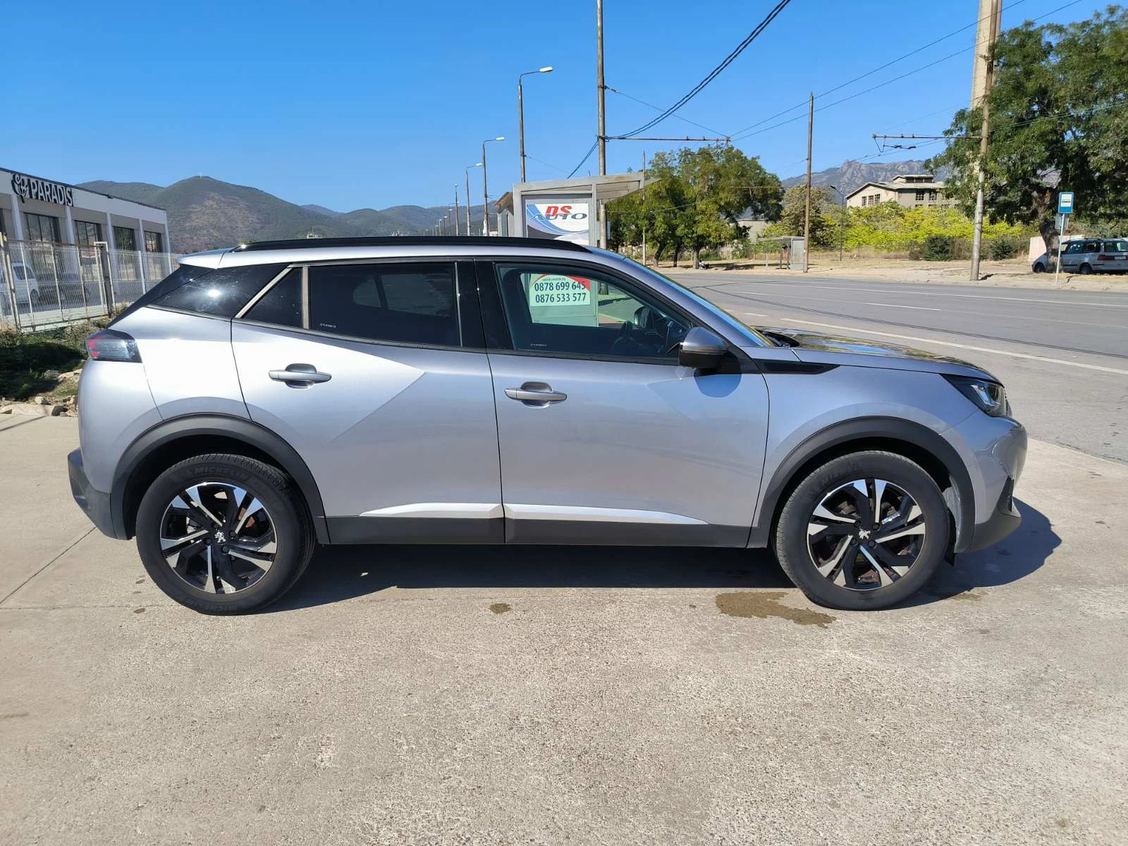 Peugeot 2008 1.2i-40.000km-6sk-Navi-Kamera-Euro-6D - изображение 4