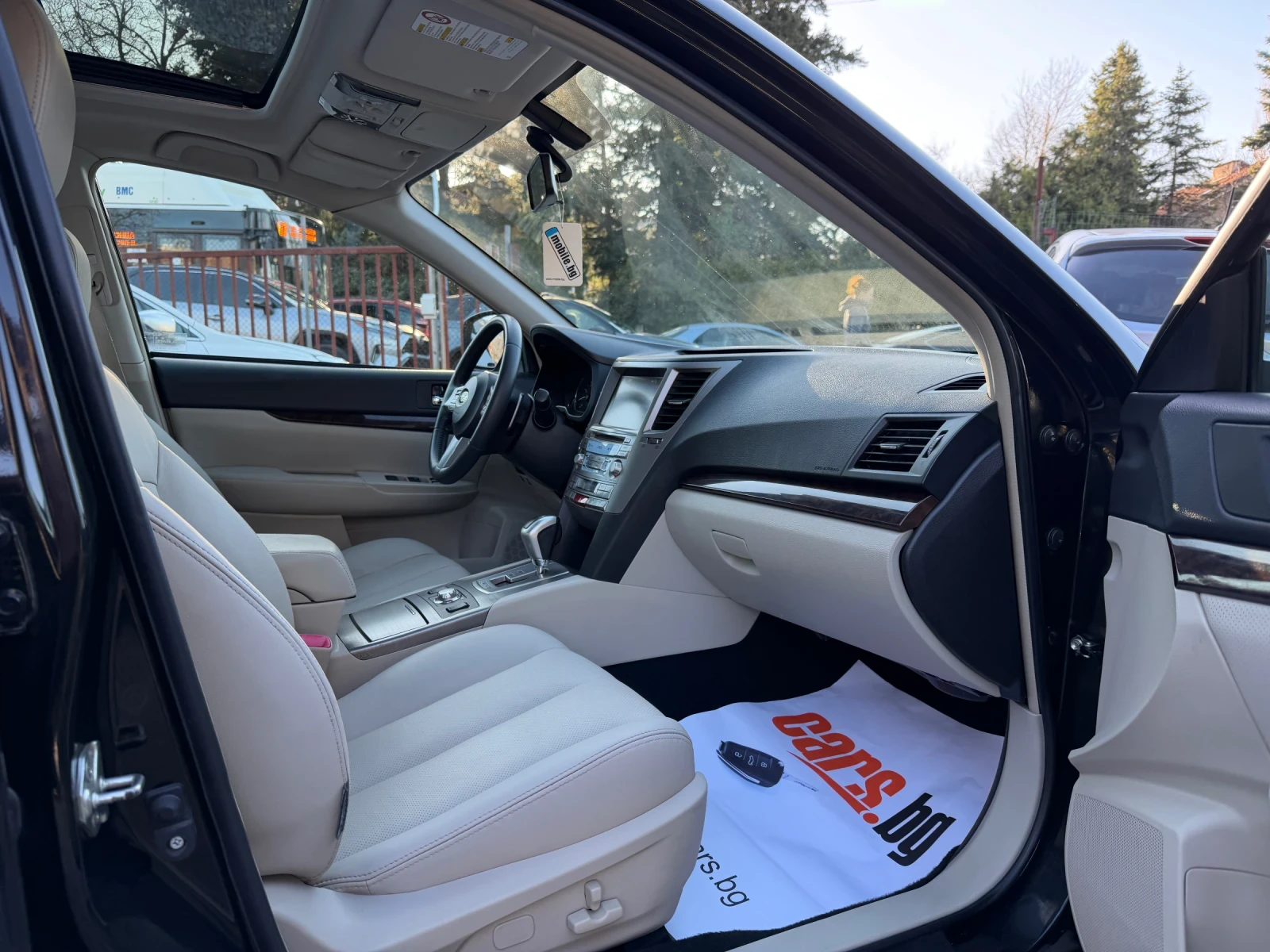 Subaru Outback 3.6 EXECUTIVE, снимка 13 - Автомобили и джипове - 54162482