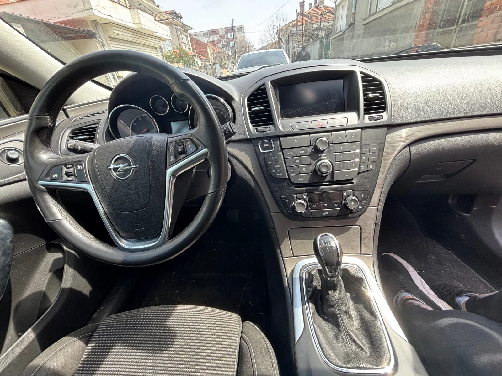 Opel Insignia, снимка 7 - Автомобили и джипове - 54189973