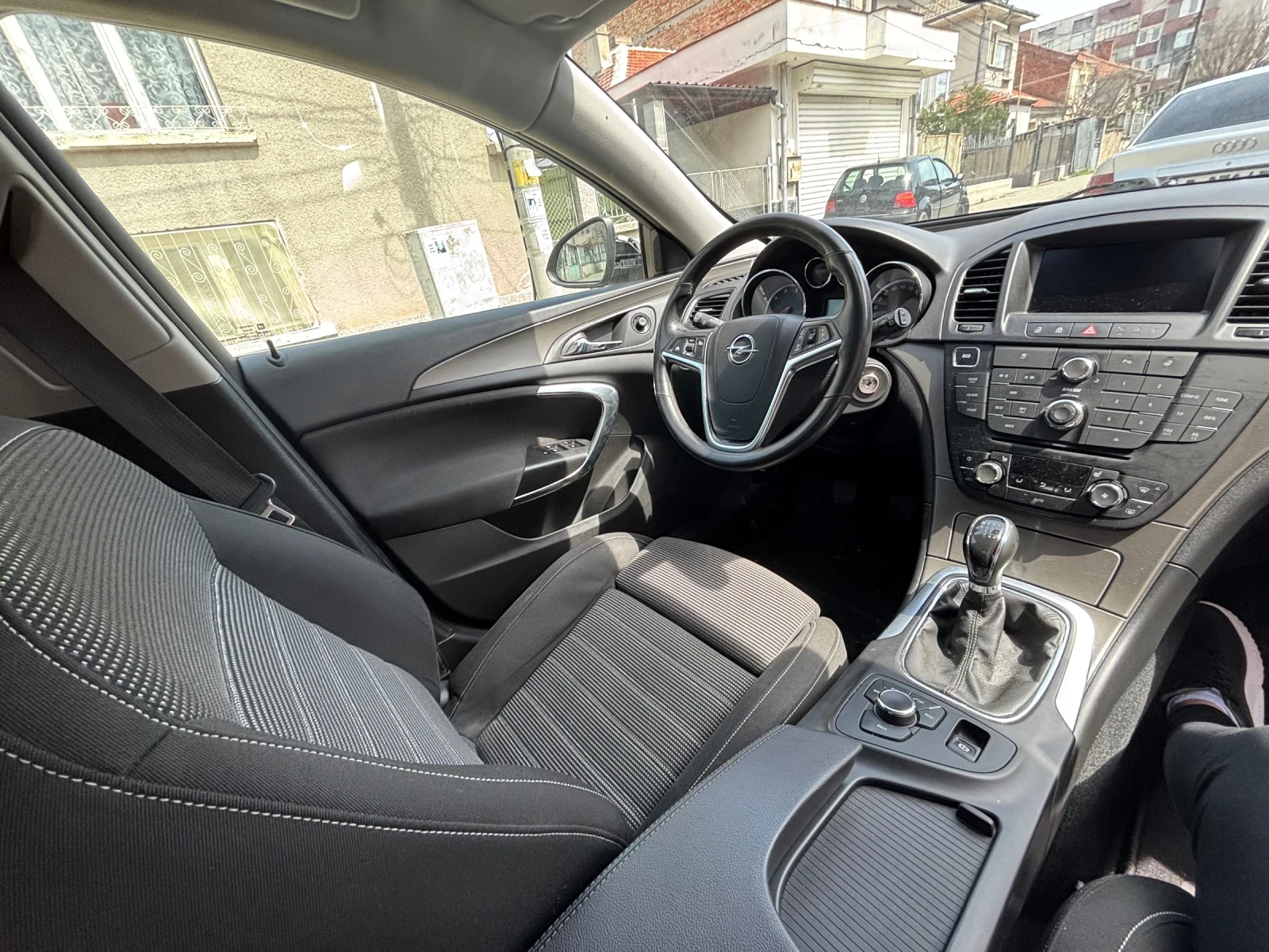 Opel Insignia, снимка 8 - Автомобили и джипове - 54189973