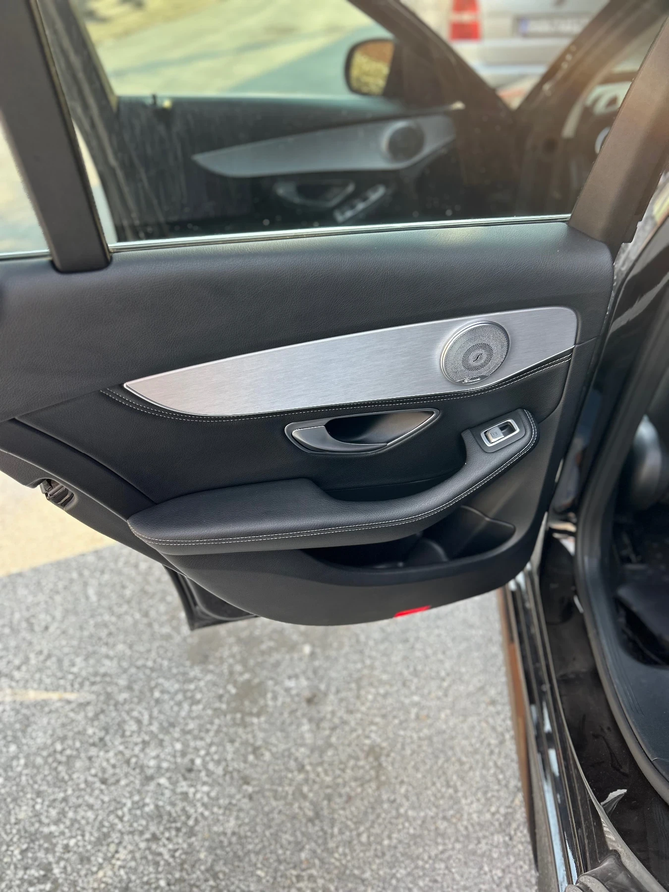 Mercedes-Benz C 220, снимка 4 - Автомобили и джипове - 54271259