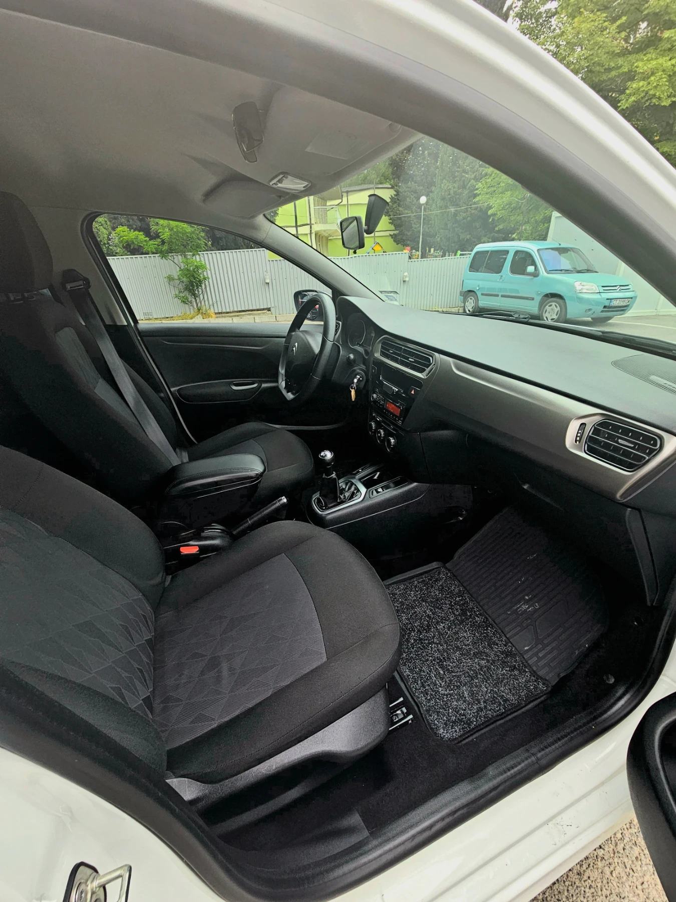 Citroen C-Elysee 1200 Първи Собственик , снимка 13 - Автомобили и джипове - 54483399