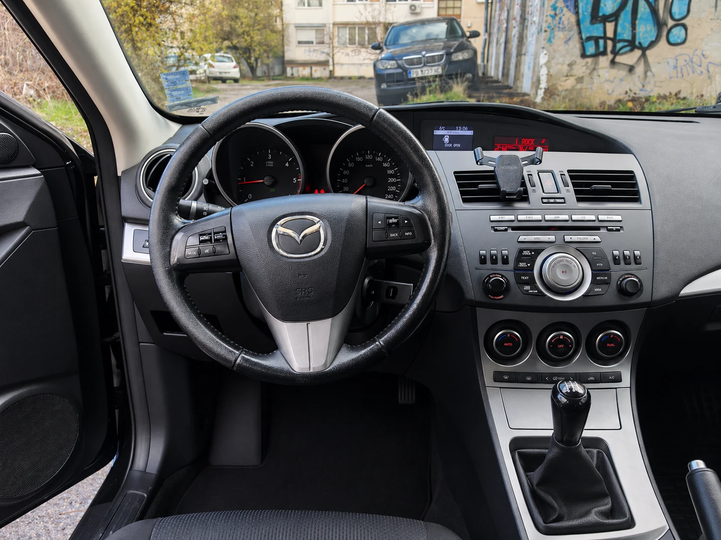 Mazda 3 1.6 HDI* 109к.с, снимка 2 - Автомобили и джипове - 54517693