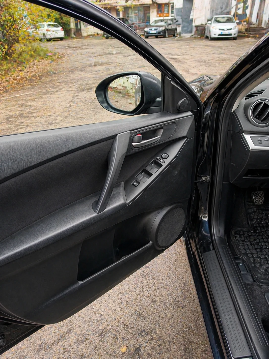 Mazda 3 1.6 HDI* 109к.с, снимка 10 - Автомобили и джипове - 54517693