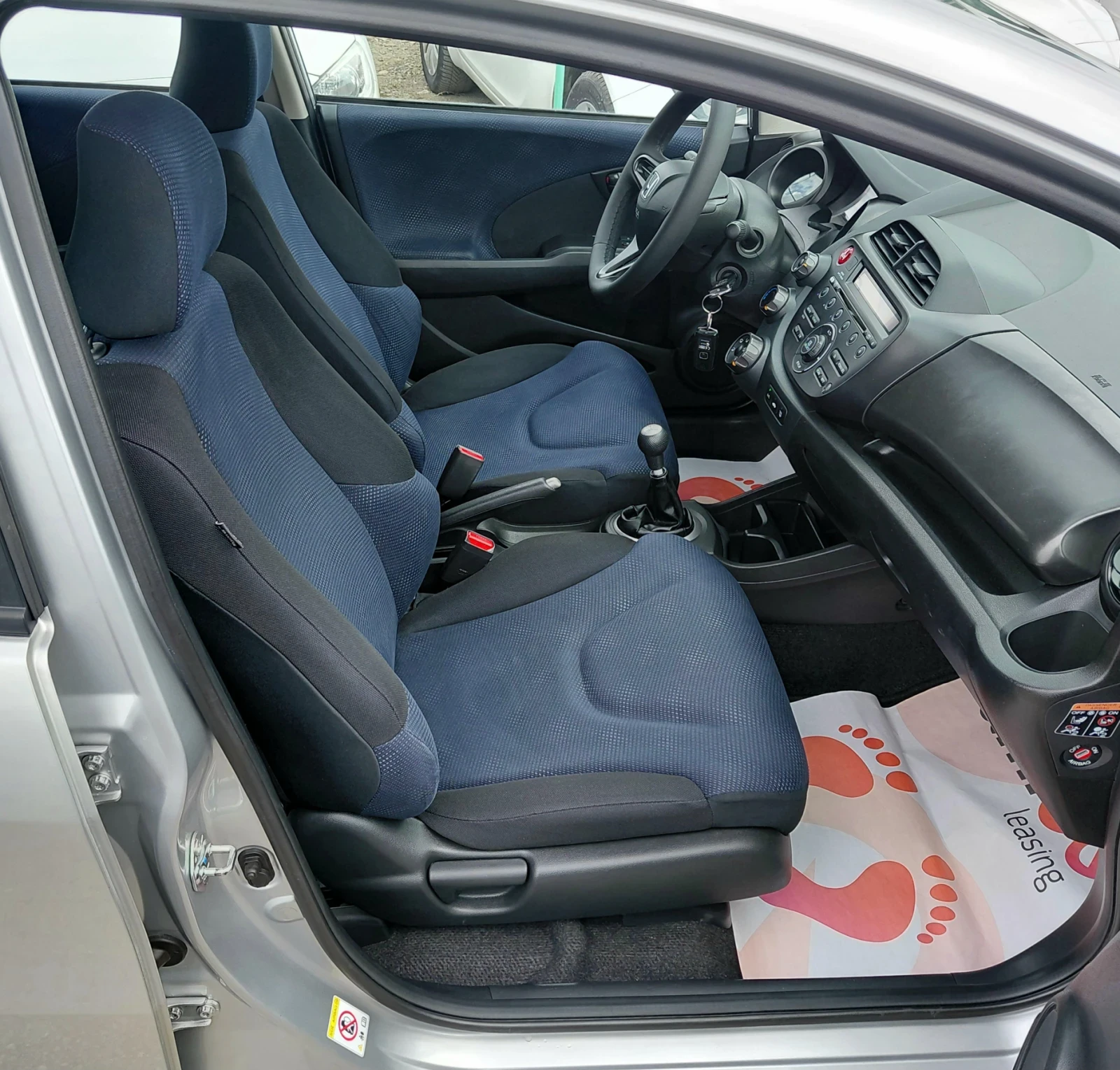 Honda Jazz 1.2 S Cool Edition Euro-5, снимка 8 - Автомобили и джипове - 54552860