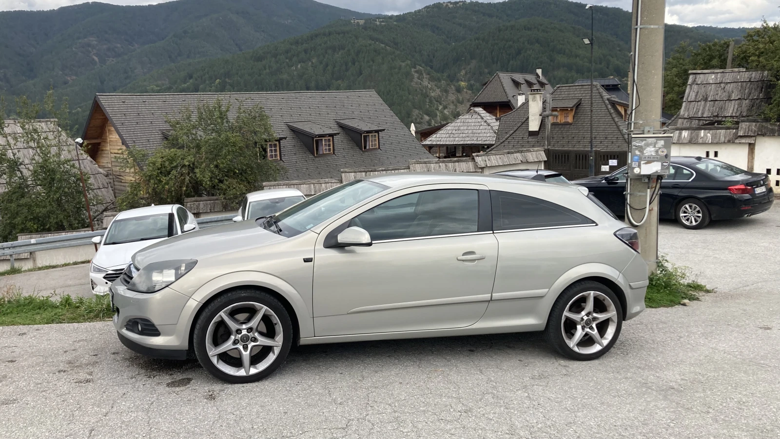Opel Astra GTC, снимка 10 - Автомобили и джипове - 54649400