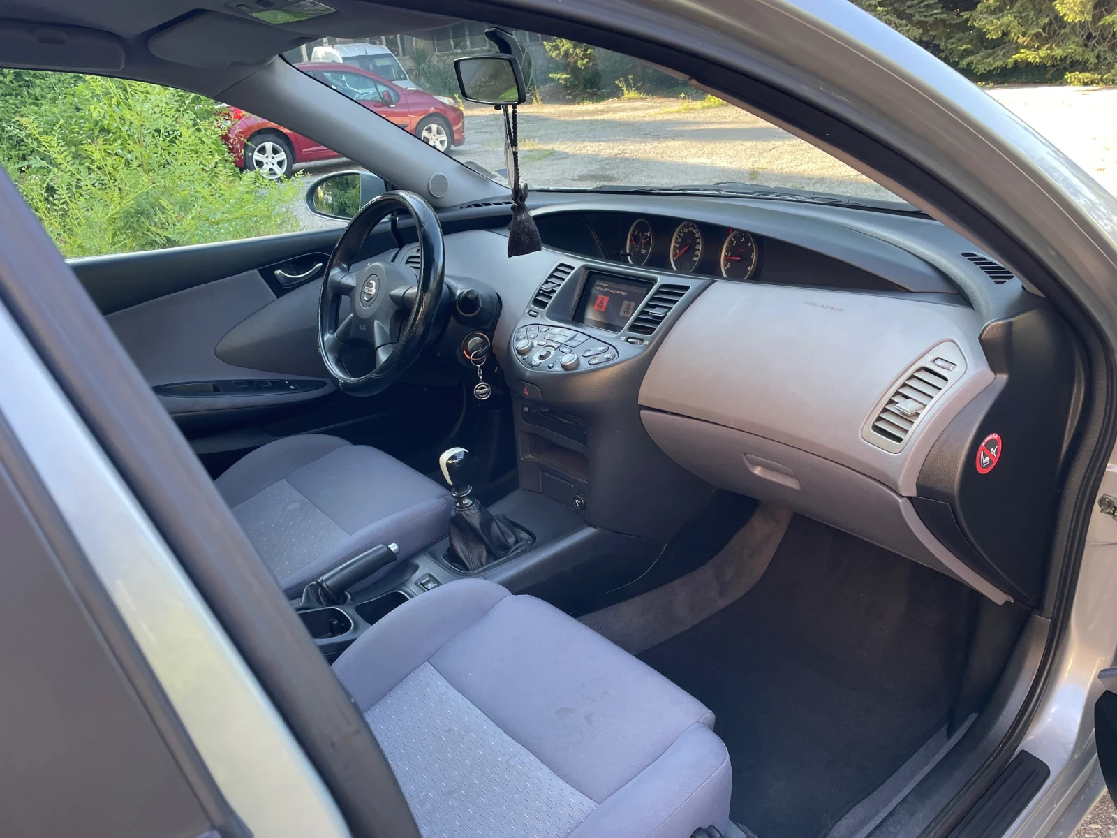 Nissan Primera, снимка 6 - Автомобили и джипове - 54826046