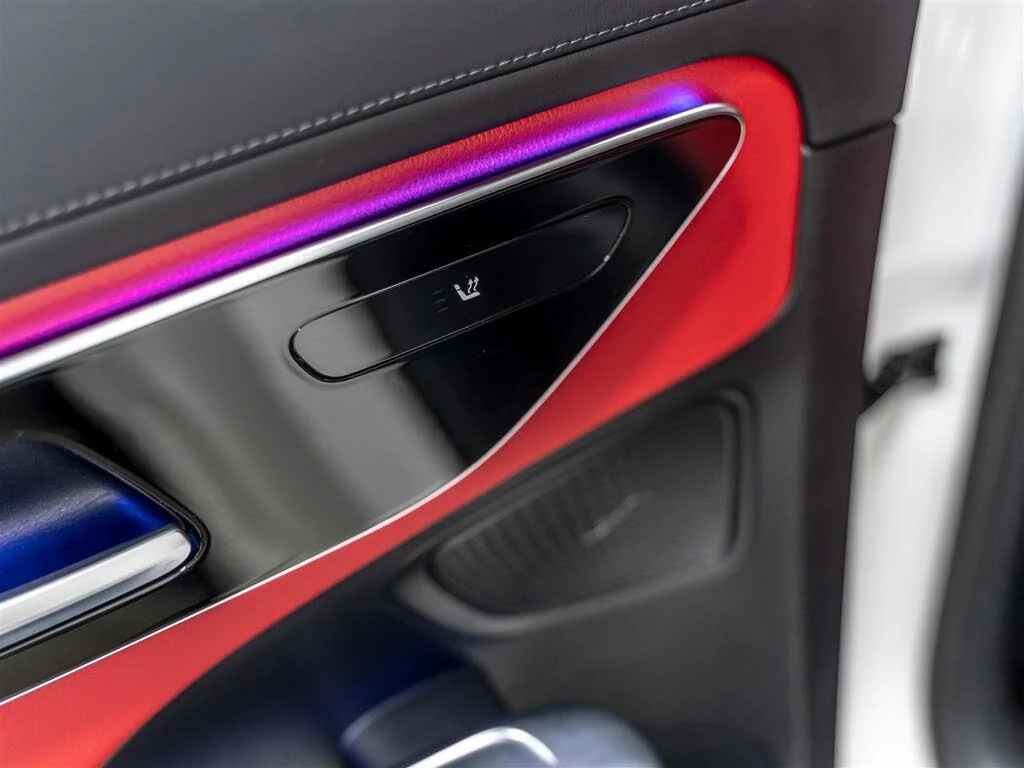 Mercedes-Benz C 300 DIGITAL LIGHT| 360| DISTRONIC| PANORAMIC, снимка 11 - Автомобили и джипове - 54876371