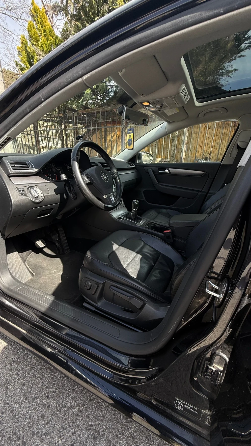VW Passat VW PASSAT 1.6 BLUE TDI, снимка 14 - Автомобили и джипове - 55266033