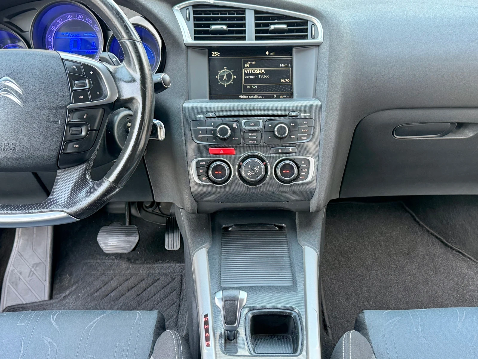 Citroen C4 1.6 HDl 2014г Автоматик, снимка 10 - Автомобили и джипове - 55589755