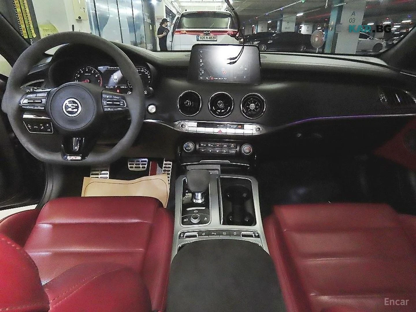 Kia Stinger 3.3 GT AWD* DISTRONIC* KRELL* 360* ХЕДЪП* ОБДУХ* , снимка 8 - Автомобили и джипове - 55802667