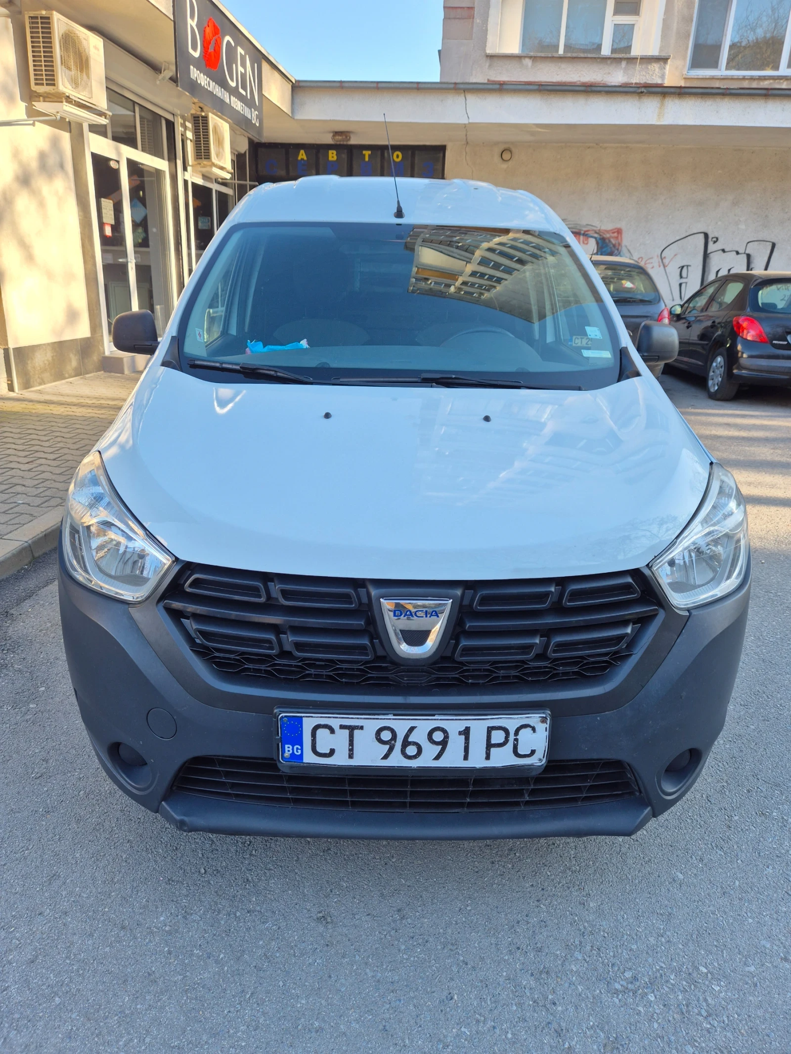 Dacia Dokker Ван, снимка 9 - Автомобили и джипове - 56002193
