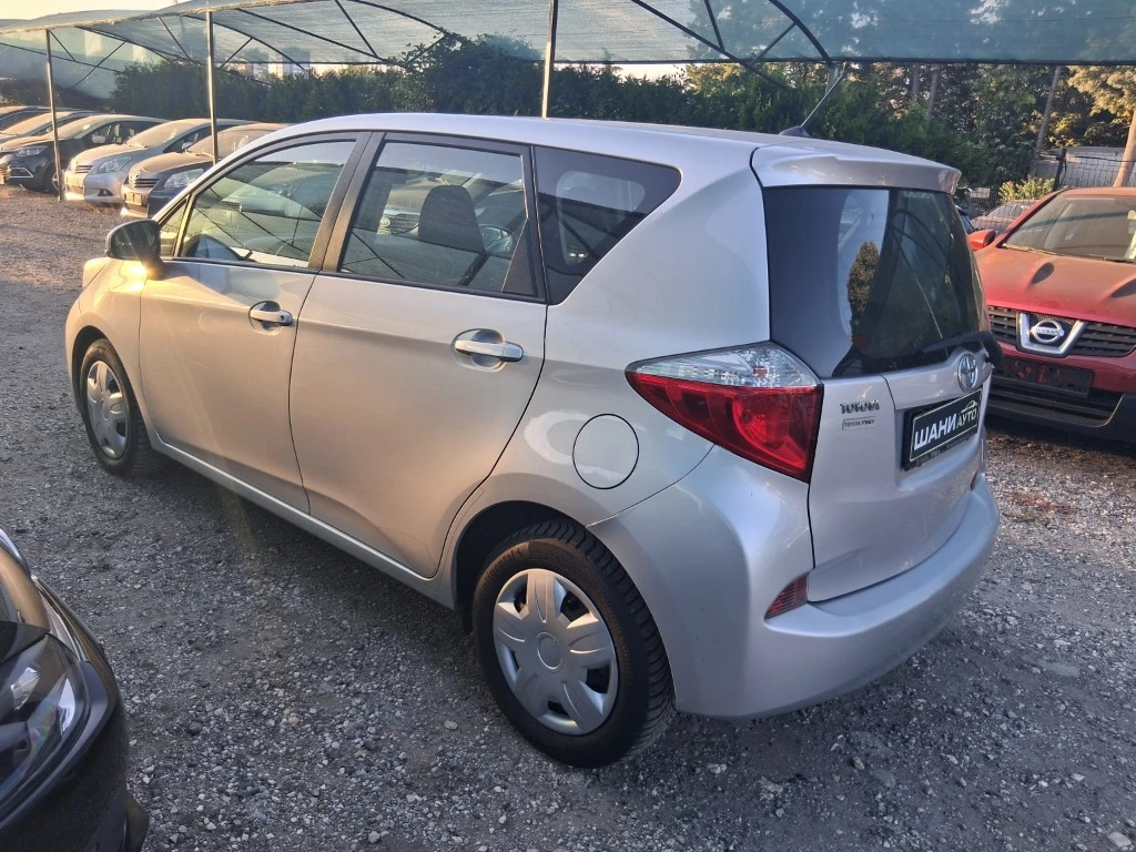 Toyota Verso S, снимка 4 - Автомобили и джипове - 56122345