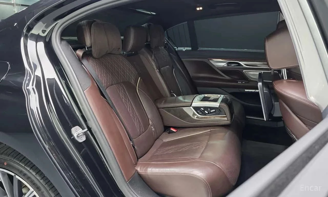 BMW 730 Ld xDrive | АВТОФИНАНСИРАНЕ | ЦЕНА ДО БЪЛГАРИЯ, снимка 12 - Автомобили и джипове - 56167370