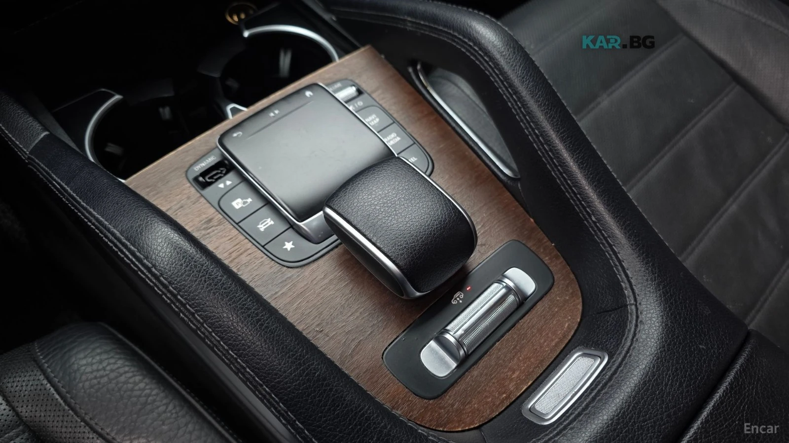 Mercedes-Benz GLE 450 4MATIC* КОЖА* ПОДГРЕВ* ОБДУХВ* BURMASTER* PANO* 36, снимка 17 - Автомобили и джипове - 56182579